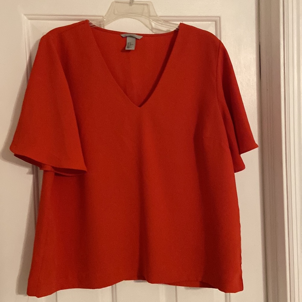 H&M Size 12 short sleeve top with fluttery sleeves